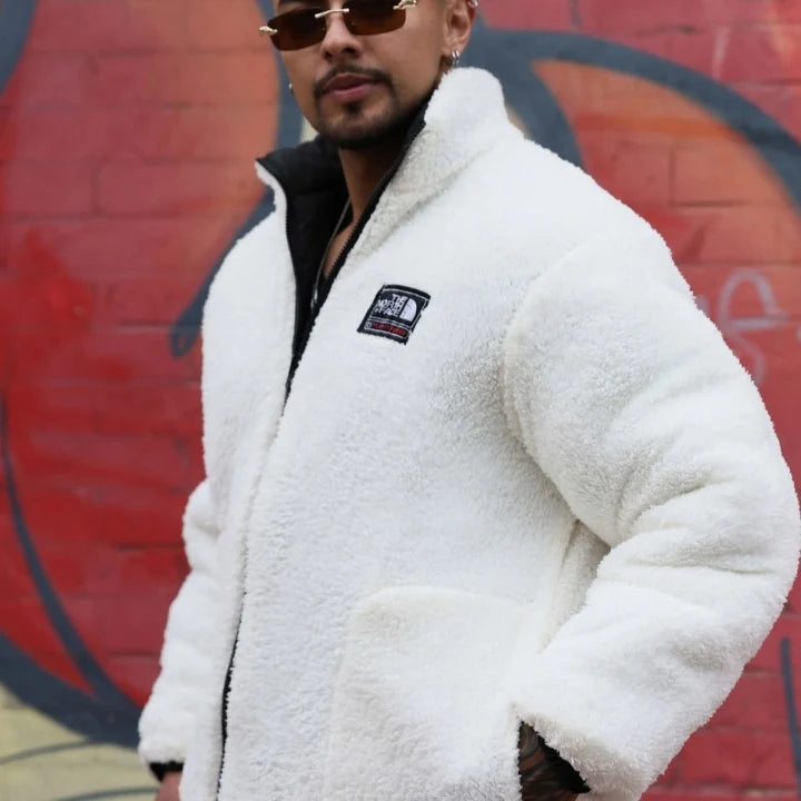 Chaqueta reversible en peluche sherpa color crema