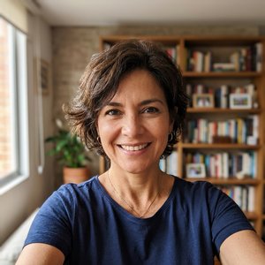 Manuela T.