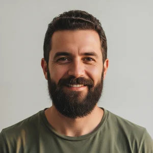 Julián R.